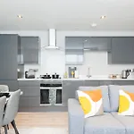 2 Bedroom Apartment - Long Term Stay Rates- Contractors-Professionals