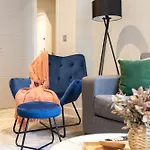 2 Bedroom Flat - Long Term Stay Rates- Contractors-Professionals-Relocation