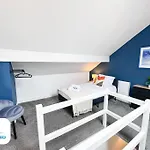 3 Bedroom House - Free Parking - Fast Wifi