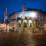 Fabulous Leeds City Center Urban Loft