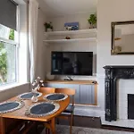 Host & Stay - Argie House