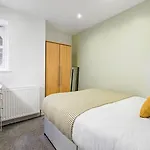 Grade 2 Listed Apartment In Leeds