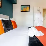 1 Bed Flat \