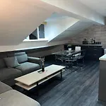 Two Bedroom Flat By Brookland Stays Serviced Accommodation Short Lets Leeds With Free Wifi