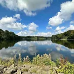 3A Roman View, Beautifully Appointed Apartment In Roundhay, Sleeps Up To 6, Bedrooms With En Suite Bathrooms, Ev Charging