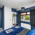 Alt-Stay Leeds South - 3 Bed - 10 Percent Off Monthly - Contractors, Insurance, Relocation - Long Stays Welcome