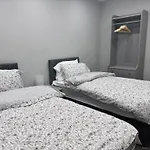 Modernised 4 Bedroom House Close To City Centre, Kep Stays