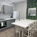 Modernised 4 Bedroom House Close To City Centre, Kep Stays