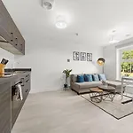 Modern 2-Bed House 10-Min To Leeds City Centre