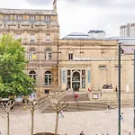 The Central Headrow, Leeds City Centre Apartments