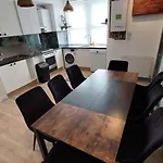 Florence 4 Bedroom House