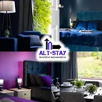 Alt-Stay Leeds, M1 Junction 45 Skelton Lake - Ideal For Contractors - Parking & Fast Fibre Wi-Fi - Long Stays Welcome
