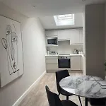 Apartment In Leeds