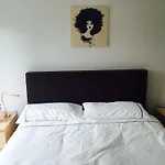 Saxton Gardens Apartment