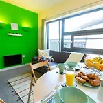 The Point Apartment, Leeds City Center