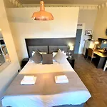 The Scott At Claremont Serviced Apartments