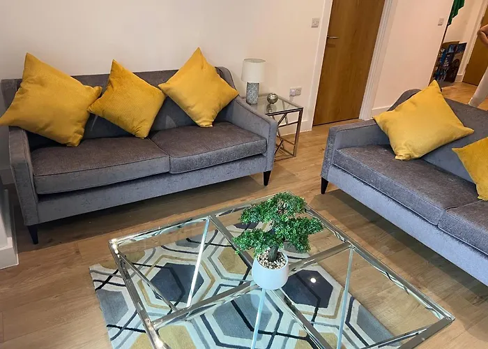 Lovely 2 Bed Apartment In Leeds Centre
