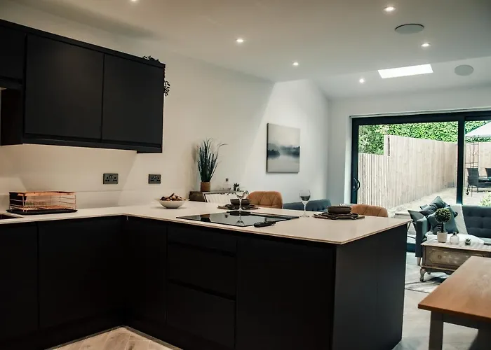 Bv Luxury 3 Bedroom Townhouse At Bed Cliff Oaks