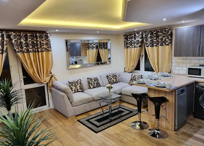 *F43Nh* Setup For Your Most Relaxed & Cosy Stay + Free Parking + Free Fast Wifi *