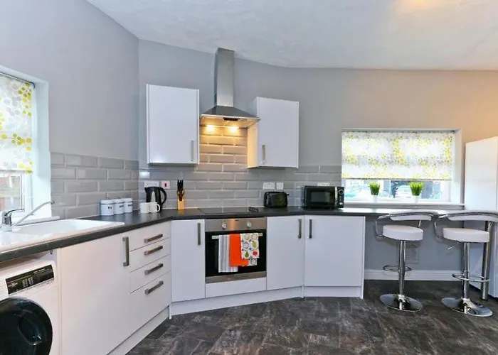 One Of A Kind 4 Bed Guest House