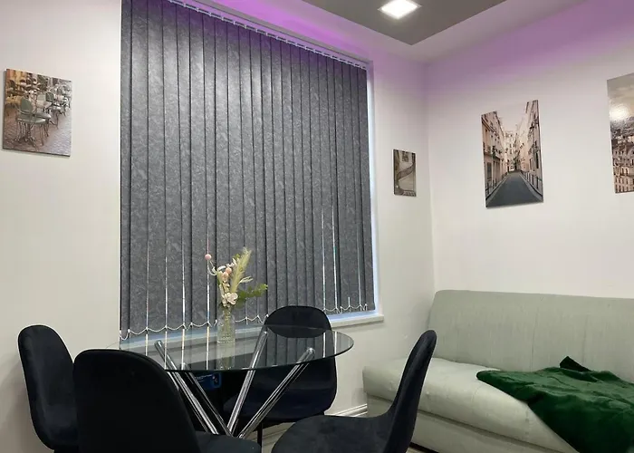 Luis Apartments In Leeds