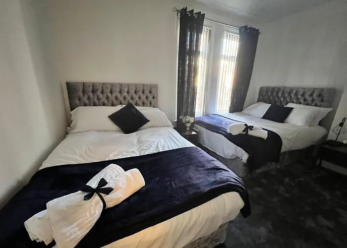 The Victoria - Close To Centre - Sleeps 8