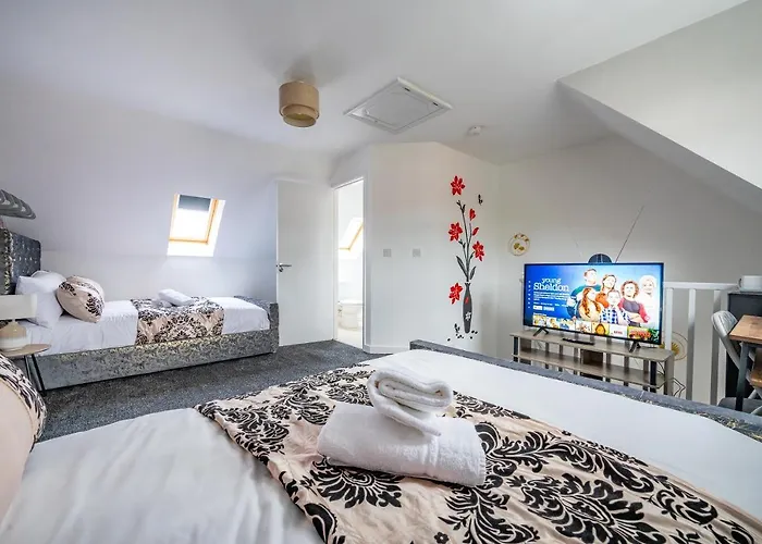 *Ra27R* For Your Most Relaxed & Cosy Stay + Free Parking + Free Fast Wifi *