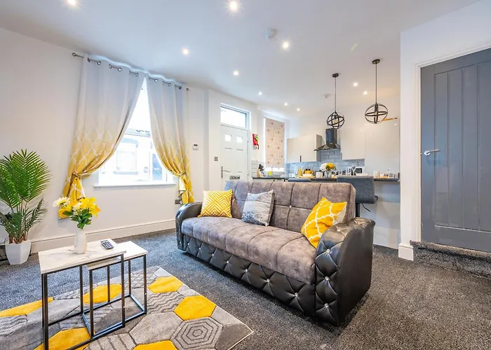 *Ra10W* For Your Most Relaxed & Cosy Stay + Free Parking + Free Fast Wifi *