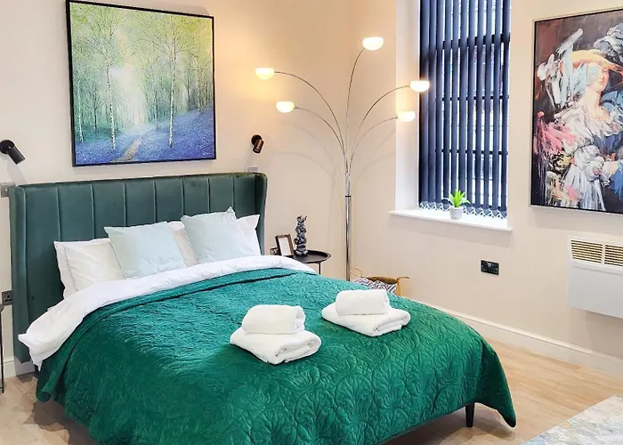 Beautiful Apartment & Central Location & King Size Bed