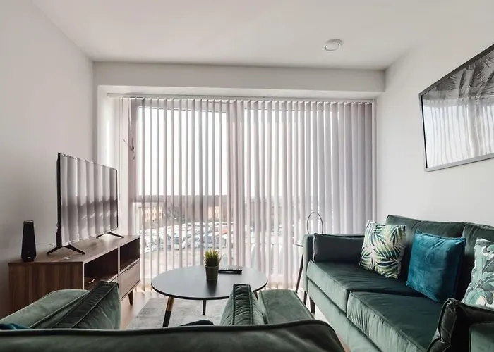 Beautiful 2 Bed Apartment In A Converted Mill