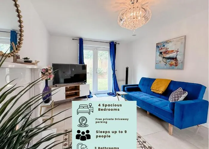 Huge House - Free Parking - 4 Bed 3 Bathroom - Leeds