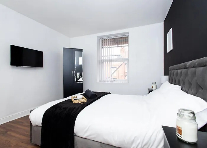 Cozy Home, Sleeps 4,Only 7Mins From Centre, Parking, Wifi & Netflix