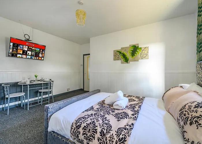 -Ra27A- For Your Relaxed, Cosy Stay, Free Parking