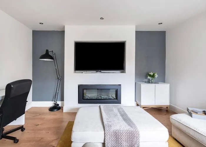 Holdsworth House Apartments