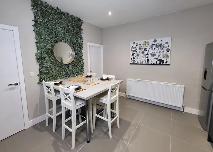 Kep Stays City Centre 4 Bed Apartment