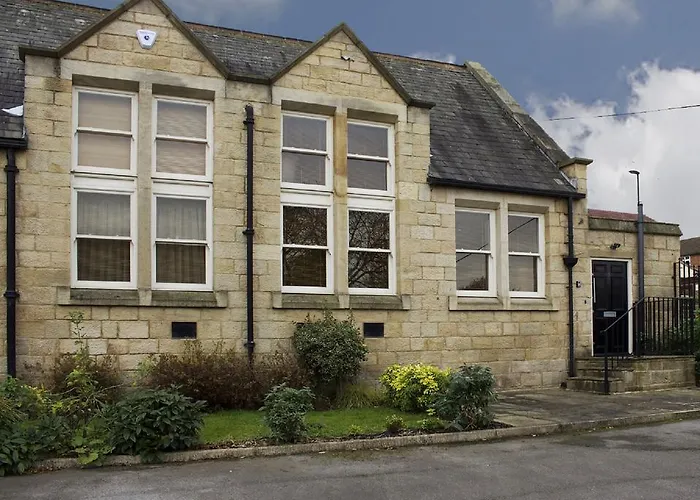 Courtyard Mews, 3 Rodley Hall, Leeds