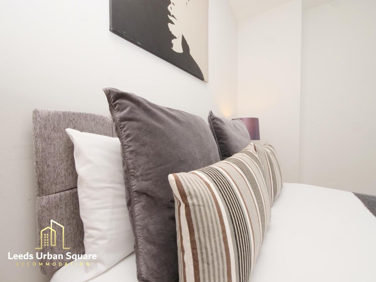 Leeds Urban - Victoria Riverside Apartment *