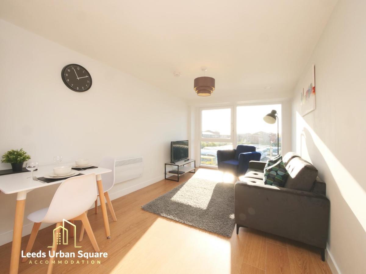 Leeds Urban - Victoria Riverside Apartment