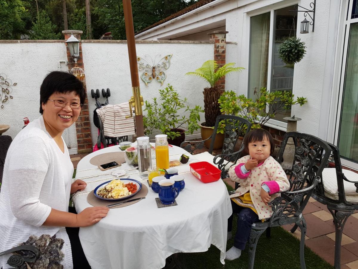 Bed & Breakfast Area Close To Leeds Centre *