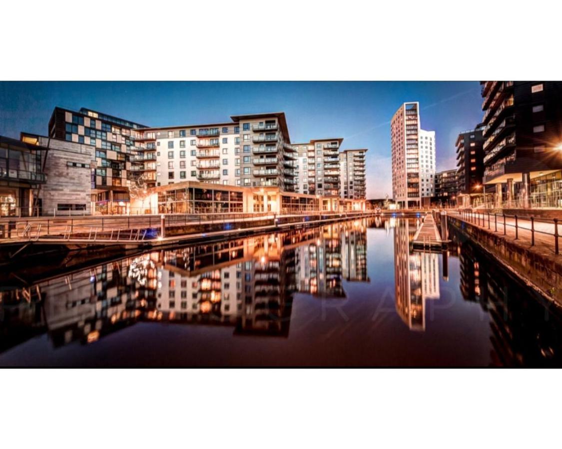 Modern Deluxe Leeds Dock Free Secure Parking Leeds (West Yorkshire)