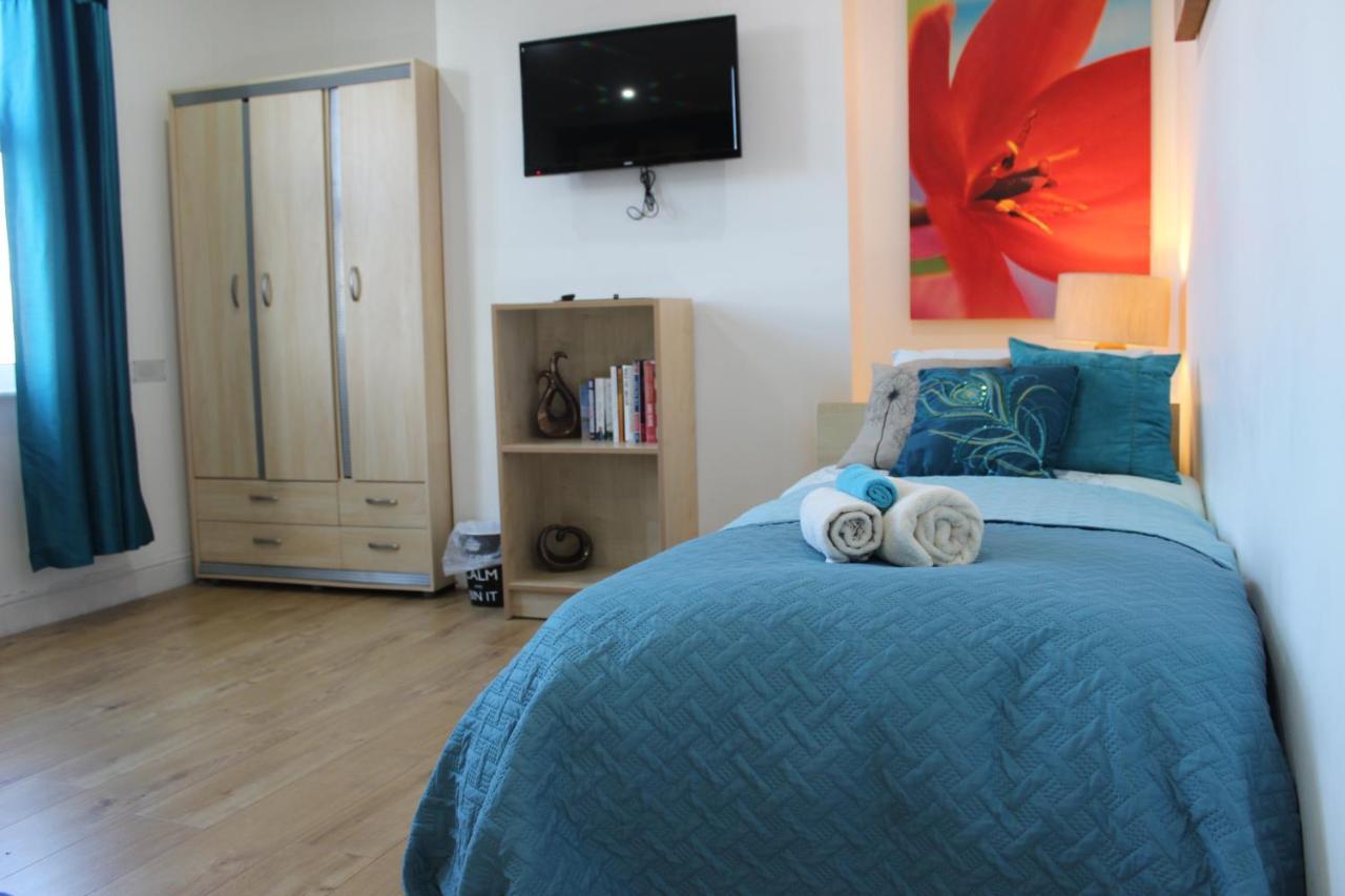 Guest house Advo Aparts Guest Leeds 2*