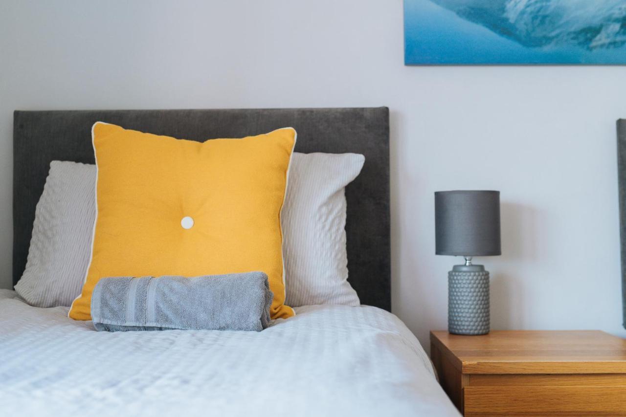 York House - Short Leeds Apartment *