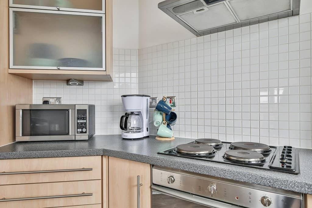The Exclusive Gem Of Leeds - Sleeps 8 Apartment