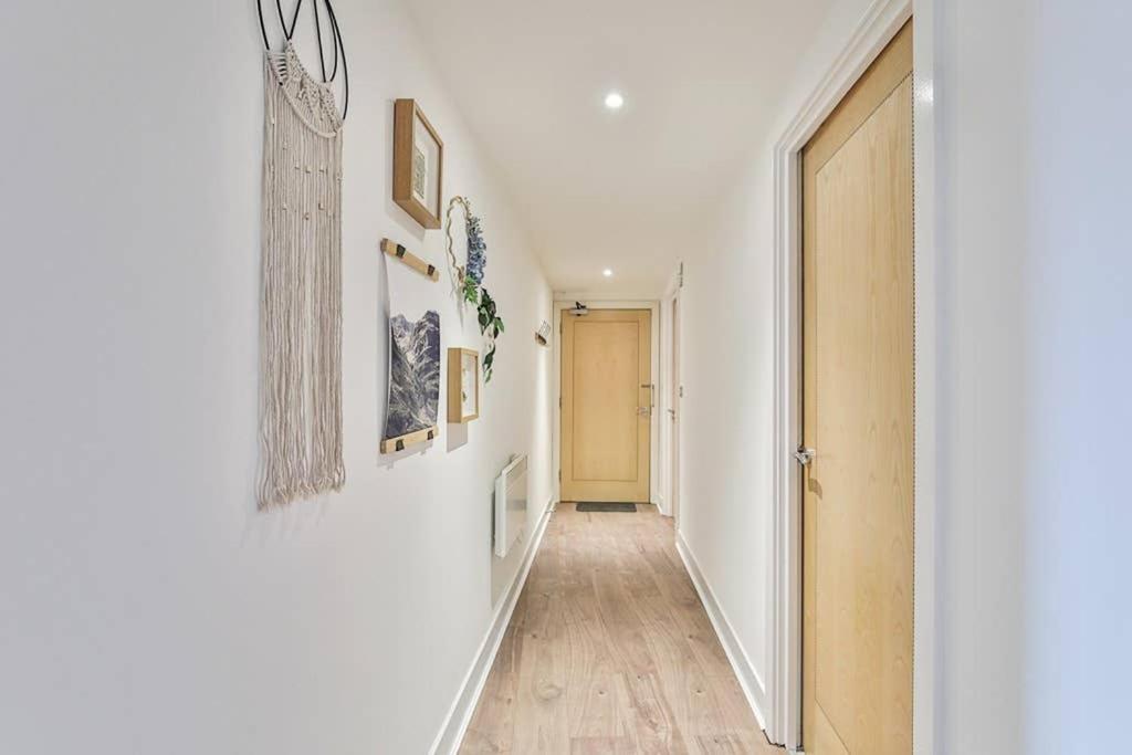 The Exclusive Gem Of Leeds - Sleeps 8 * Leeds (West Yorkshire)
