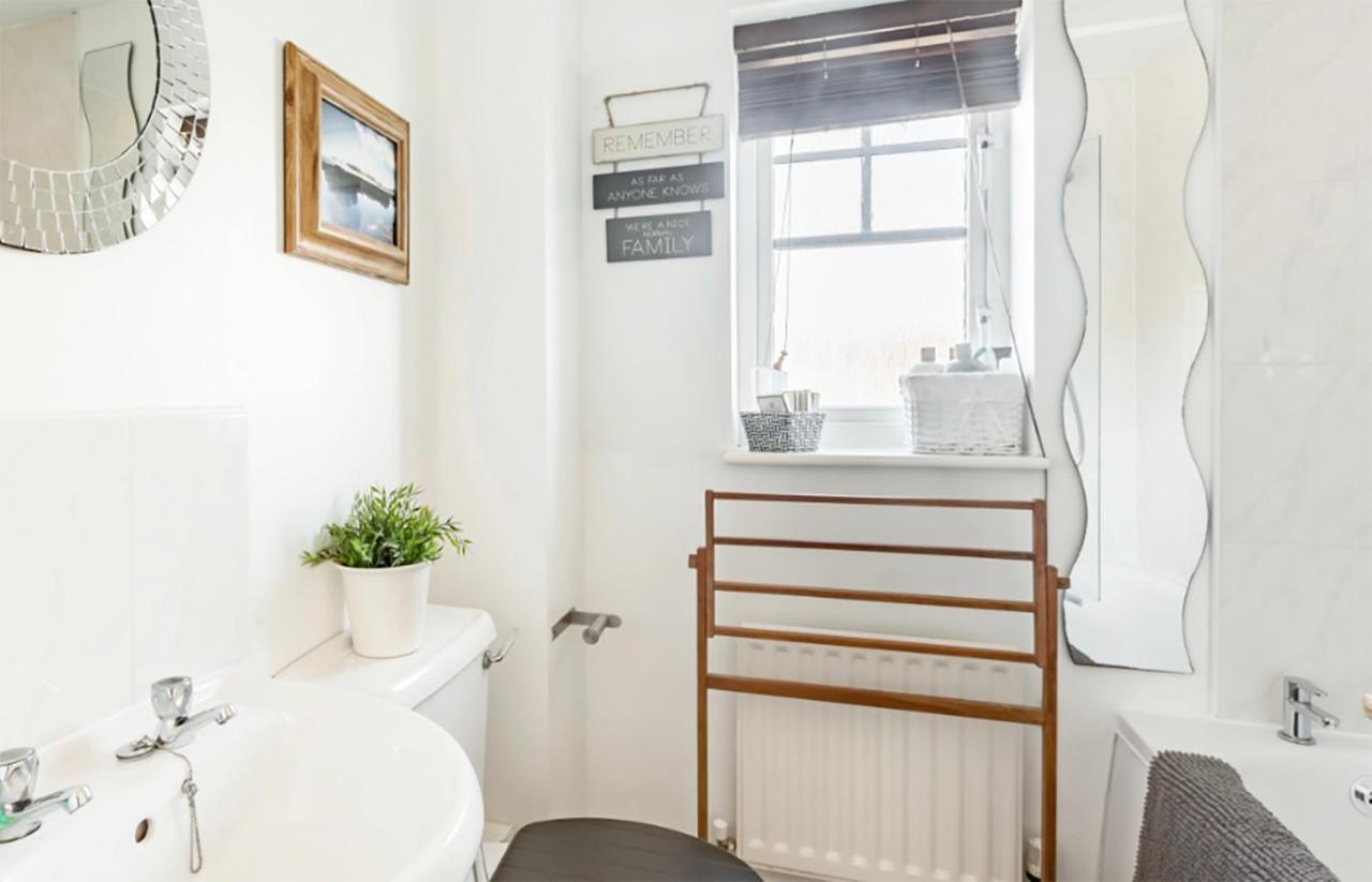 Holiday home Inspiring Near The Centre Of Leeds *