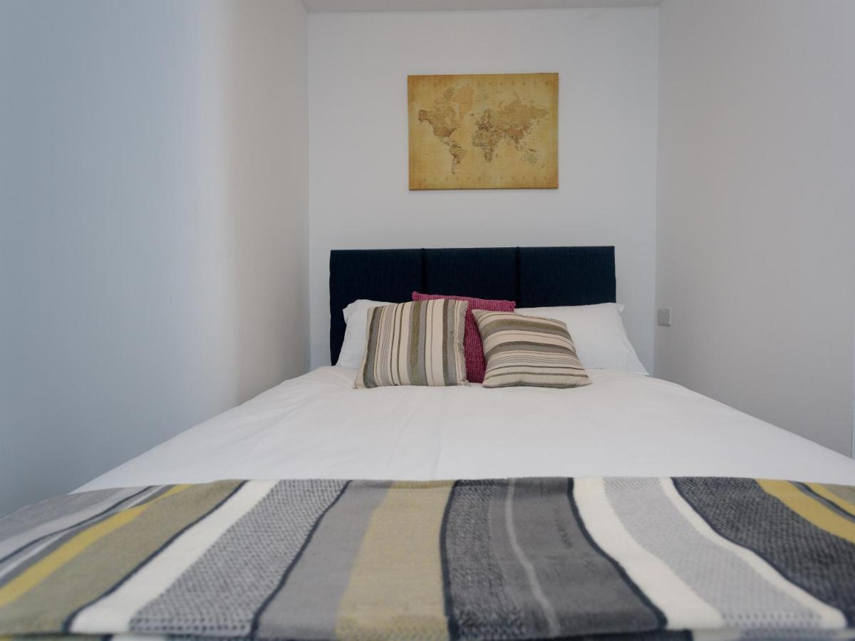 Hillcrest Apartment