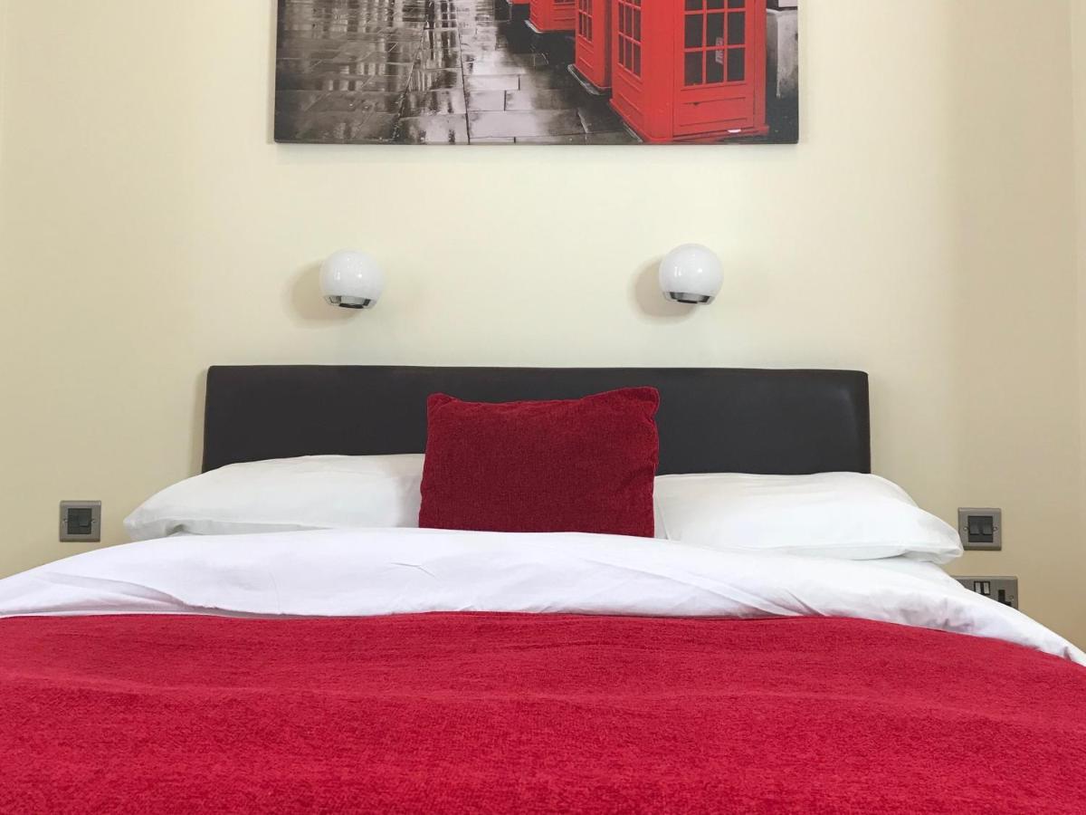 Shaftesbury Apartment