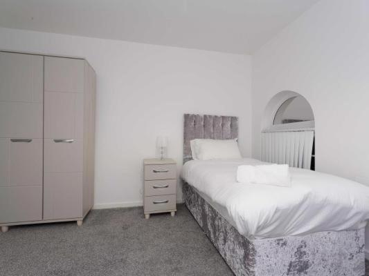 Live In Leeds Nazarene Apartment