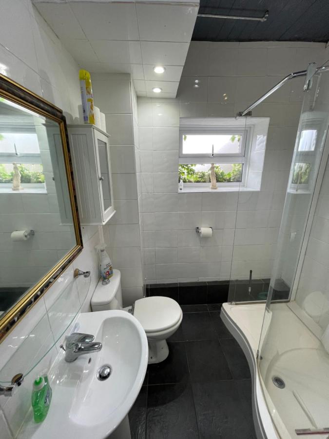 The Old Coach House Homestay Leeds (West Yorkshire)