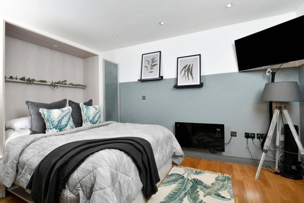 Modern Studio In Leeds City Centre * Leeds (West Yorkshire)